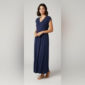 TravelSmith Classic Navy Maxi Dress | Size M